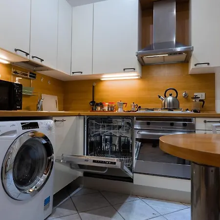 Navona Family House Apartment *